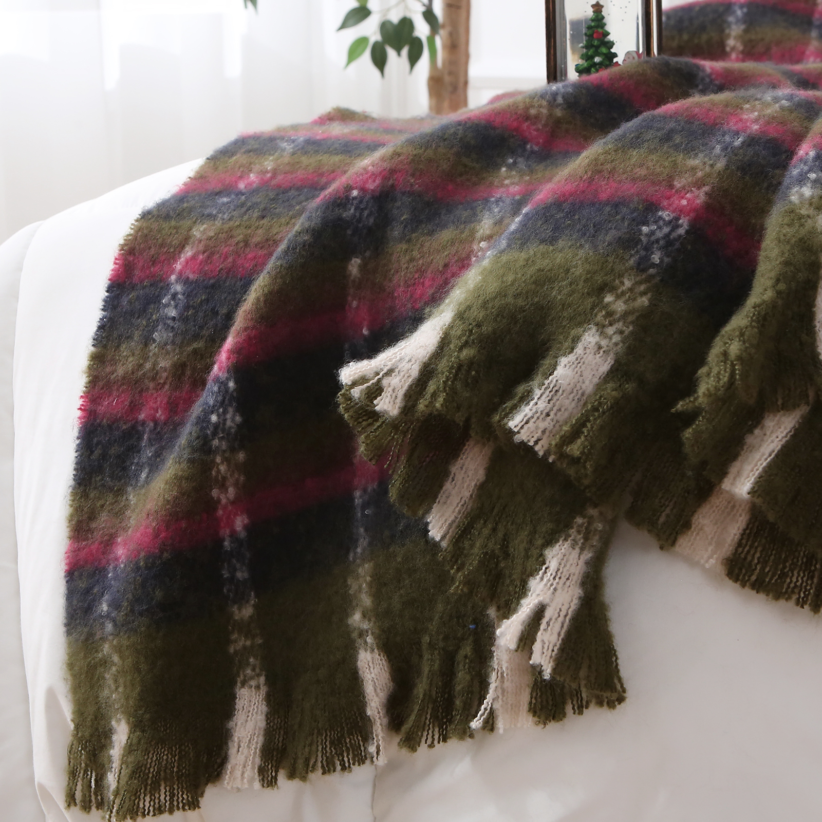 Christmas Plaid Throw Blanket