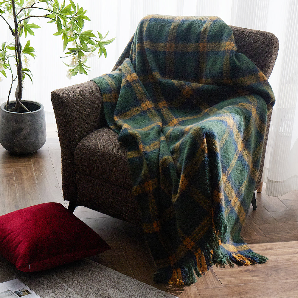 Christmas Plaid Throw Blanket